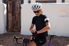 Stay Stylish on the Road: Best Women's Cycling Jerseys Reviewed