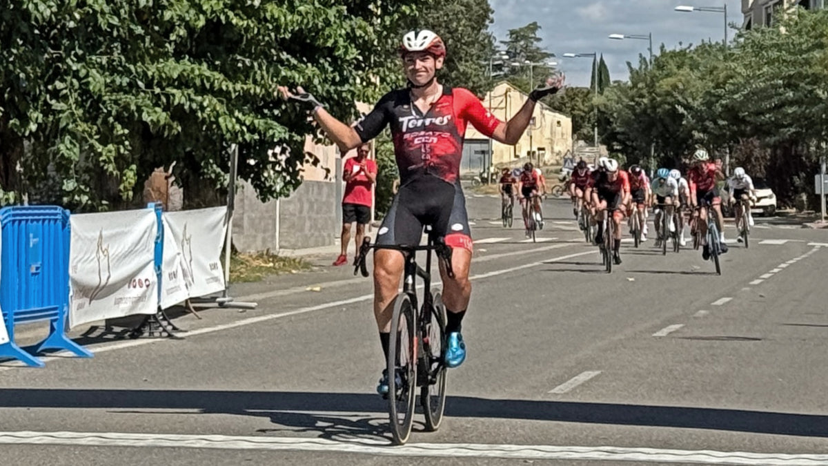 Diego Gonzalo Caps Off Torres-Sobato’s Dream August with Victory