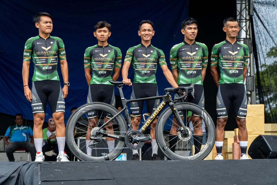 Nusantara Pro Cycling Team Shines at the Opening Ceremony of Tour de Siak 2024