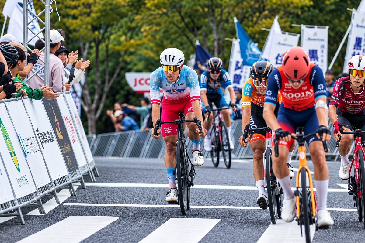 KINAN Racing Team Takes on the Oita Urban Classic Road Race
