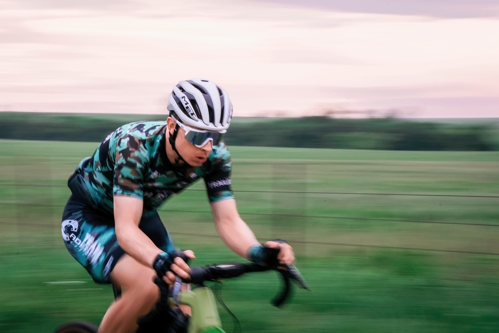 Conquering Obstacles and Defying the Odds: Jonas Orset's Unbound Gravel 200 Journey